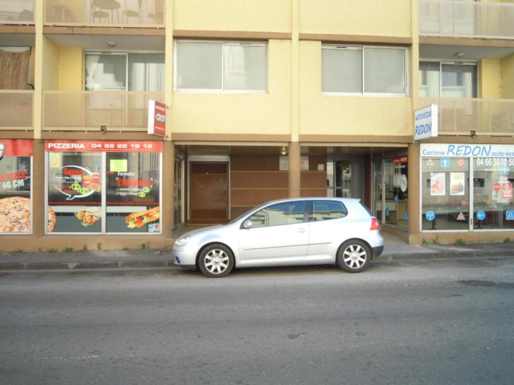 Nimes Studio Parking Dhuoda Eksteriør billede