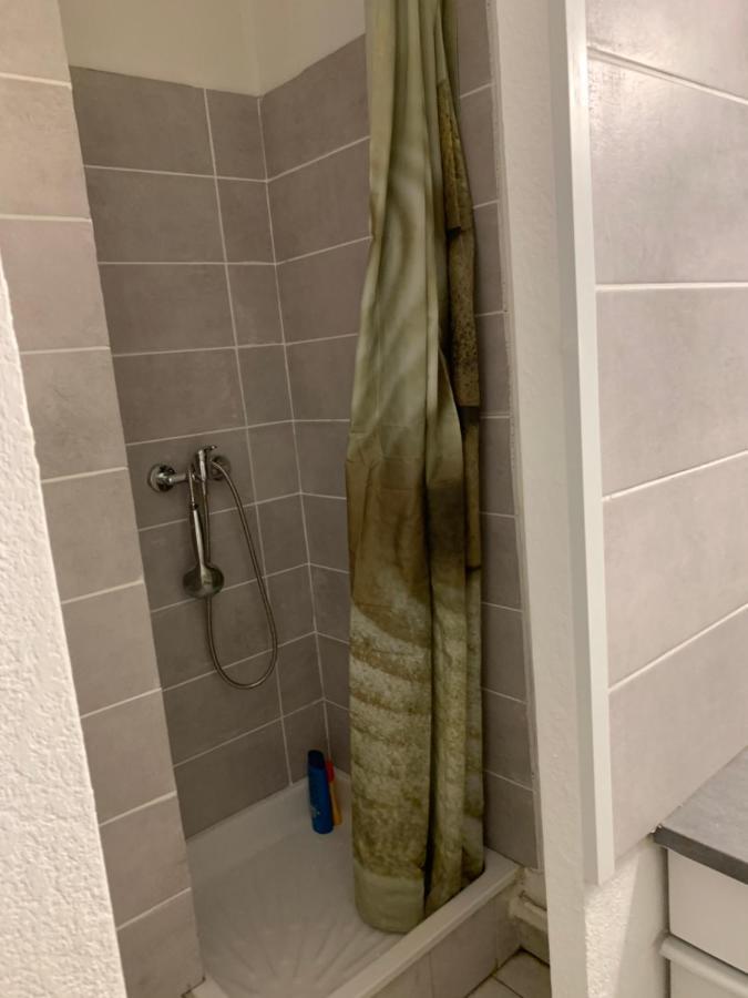 Nimes Studio Parking Dhuoda Eksteriør billede